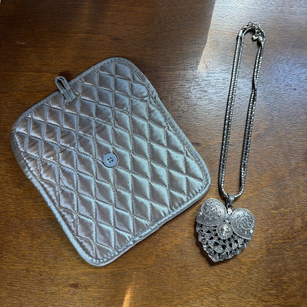 Brighton Silver Filigree Mumtaz Heart Pendant Convertible Necklace w/ Pouch - Picture 11 of 12